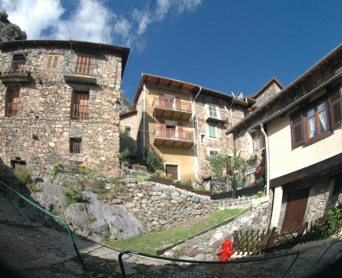 ヴァルドゥブロール Gite Montagne Mercantourヴィラ エクステリア 写真